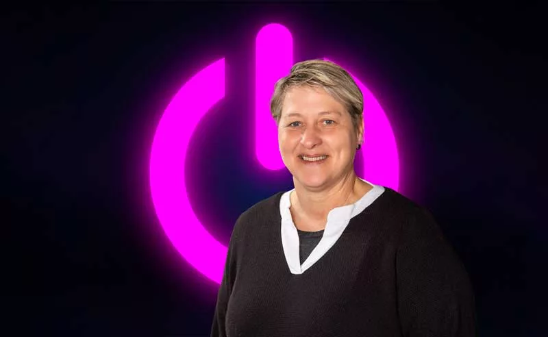 Angelika Scharfenberg Neon Energie Energieberater